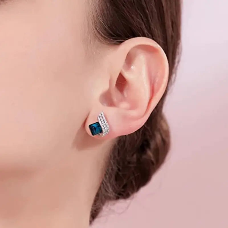 Lustrous Sapphire Jewelry Set