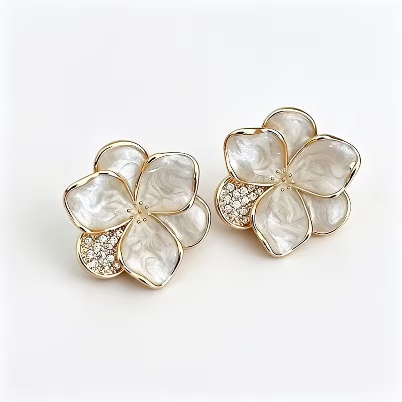 Elegant Pearl Flower Earrings