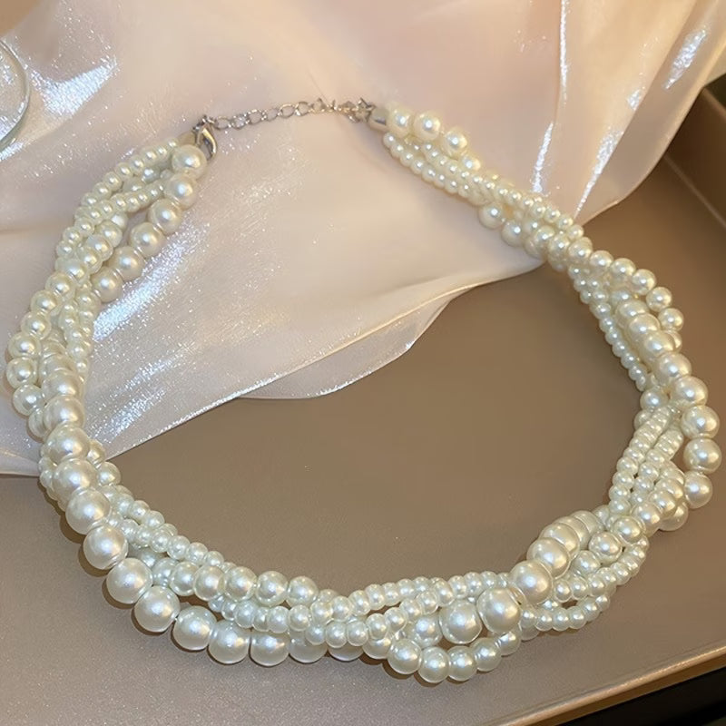 Elegant Statement Pearl Necklace