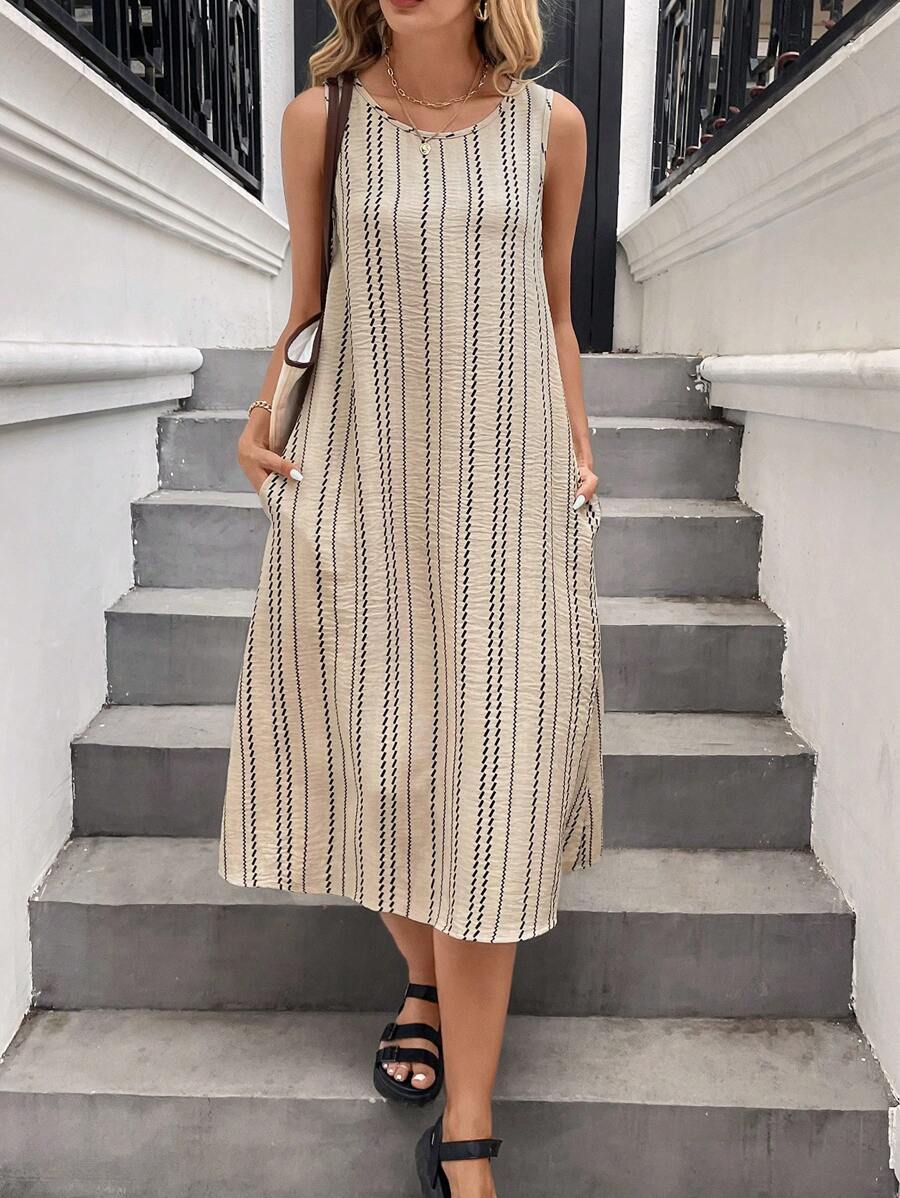 Sylvia | Printed Sleeveless Holiday Dress