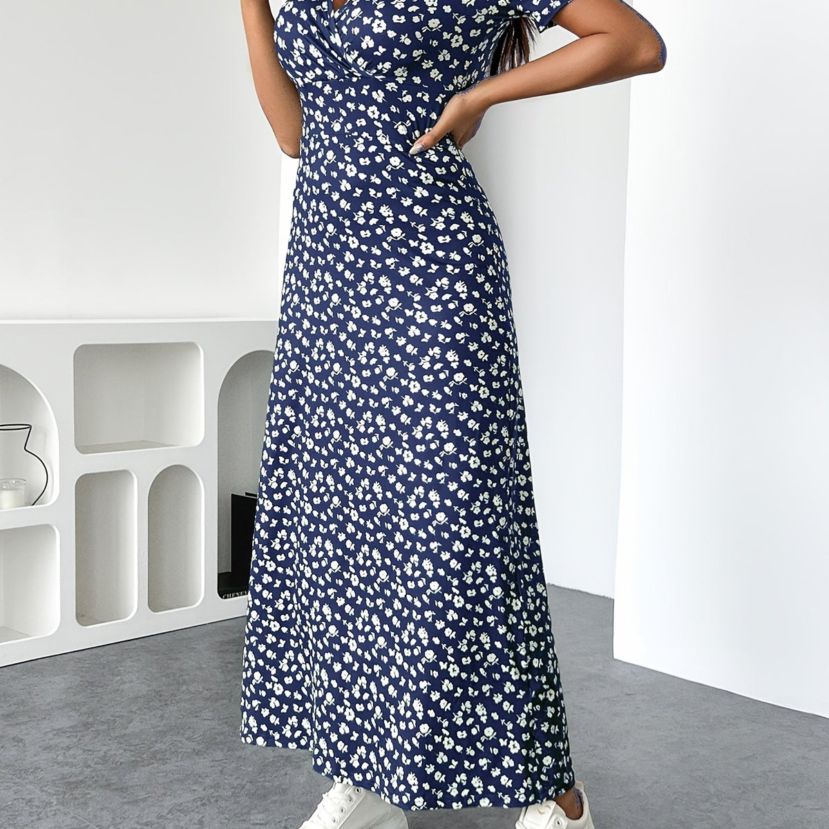 Rosalie | Floral V-Neck Summer Dress