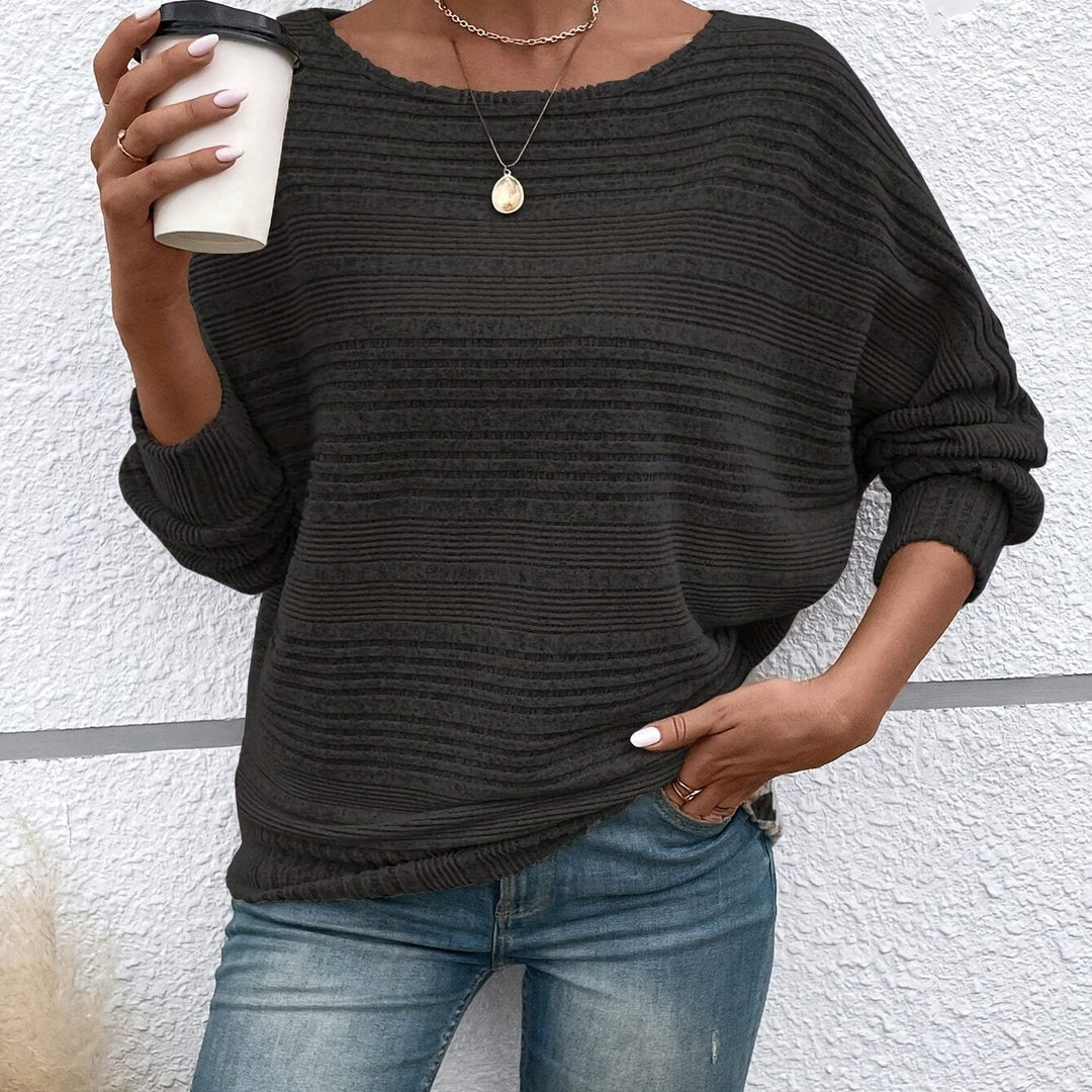 Daisy | Everyday Round Neck Tee