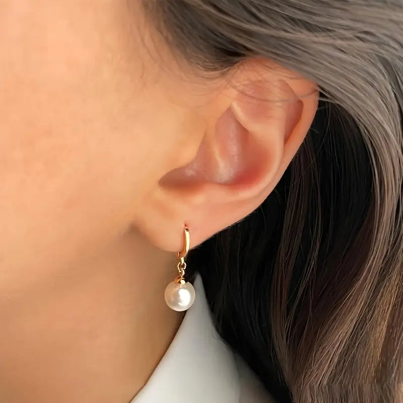 Elegant Graceful Pearl Necklace Set