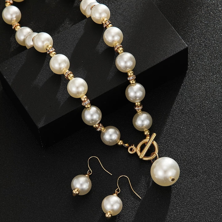 Chunky Pearl Necklace Set