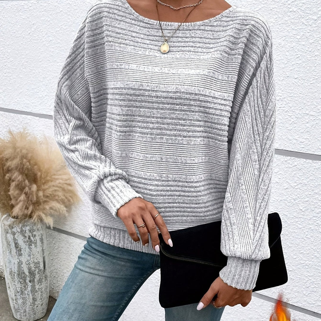 Daisy | Everyday Round Neck Tee