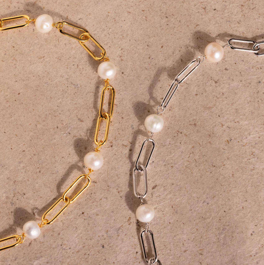 Timeless Pearl Chain Bracelet
