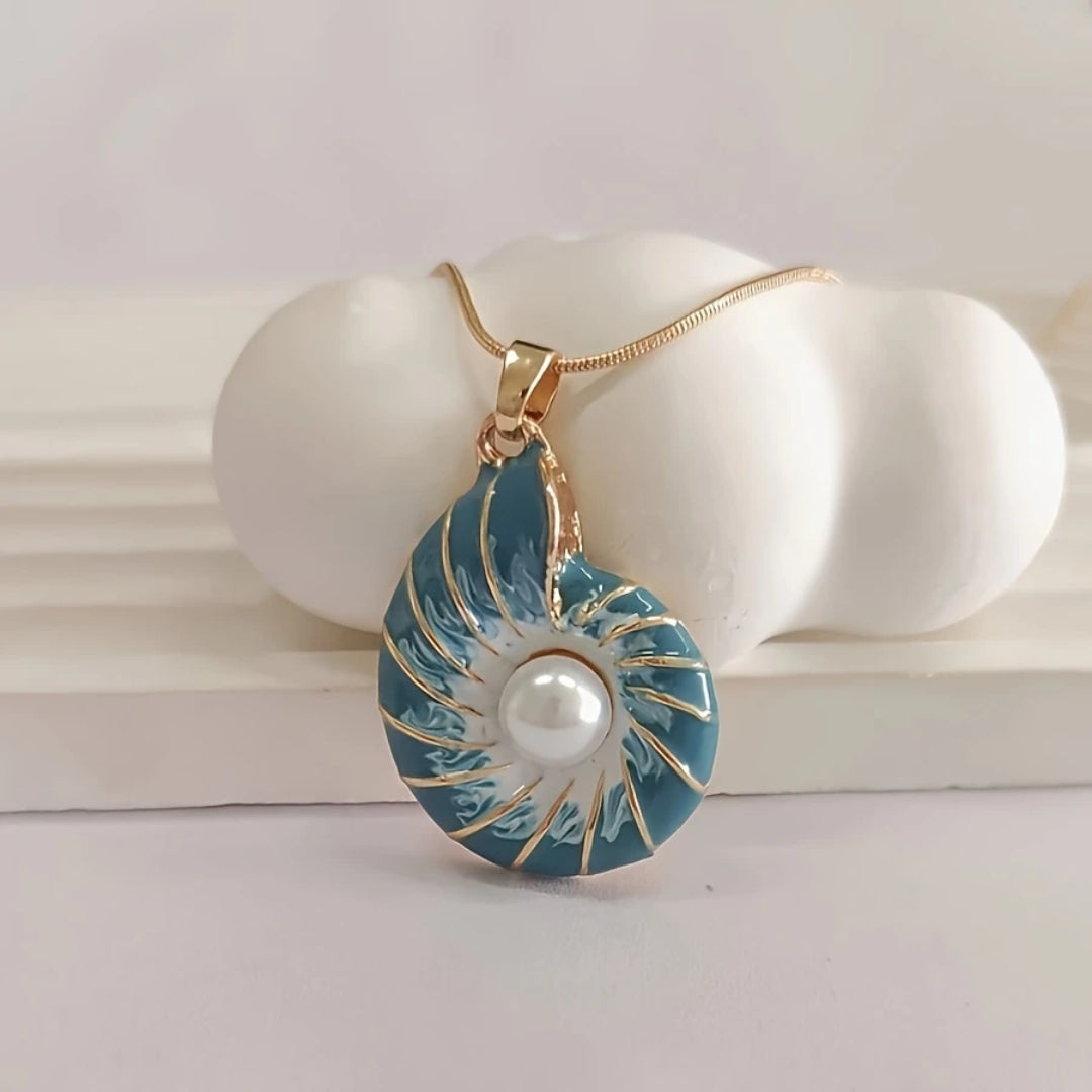 Seashell Pearl Pendant Necklace