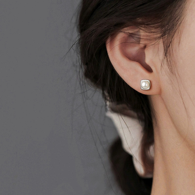 Classic Freshwater Pearl Drop Earrings
