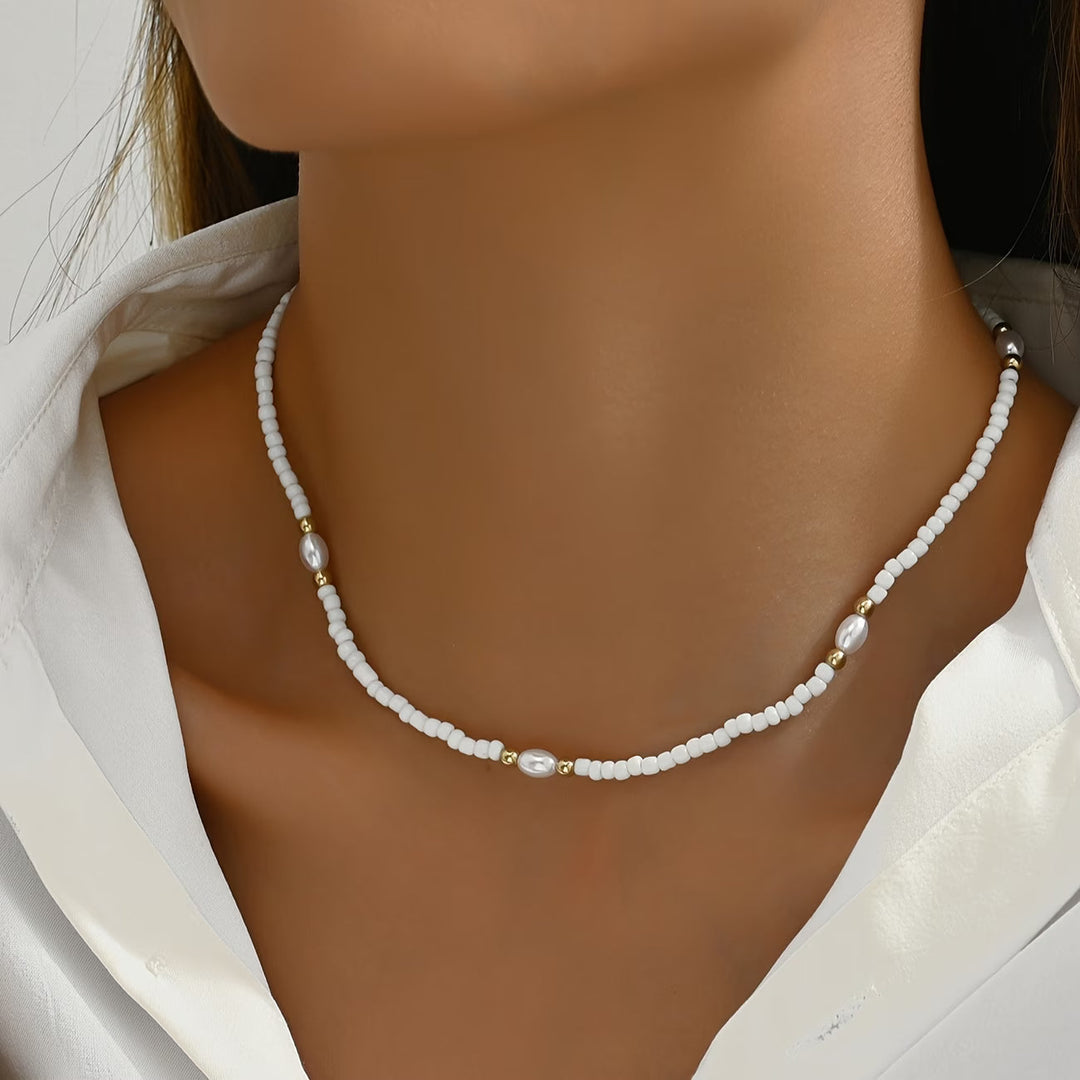 Dainty Pearl Beaded Necklace