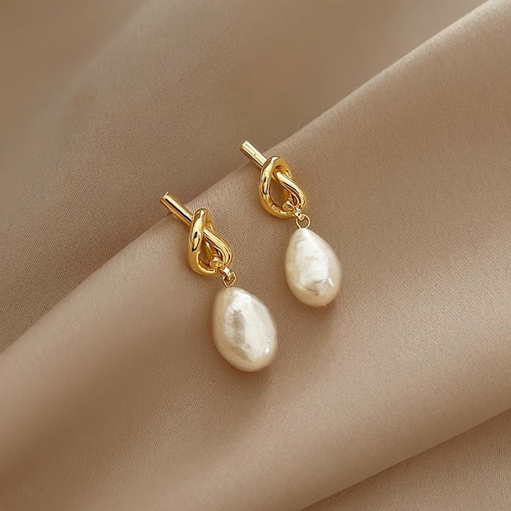 Knotted Pearl Earrings