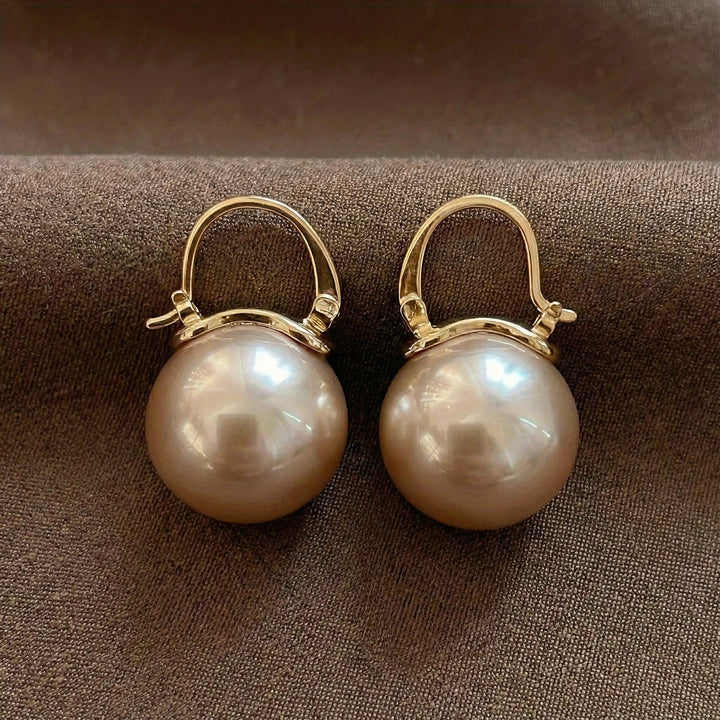 Touch of Pearls Earrings