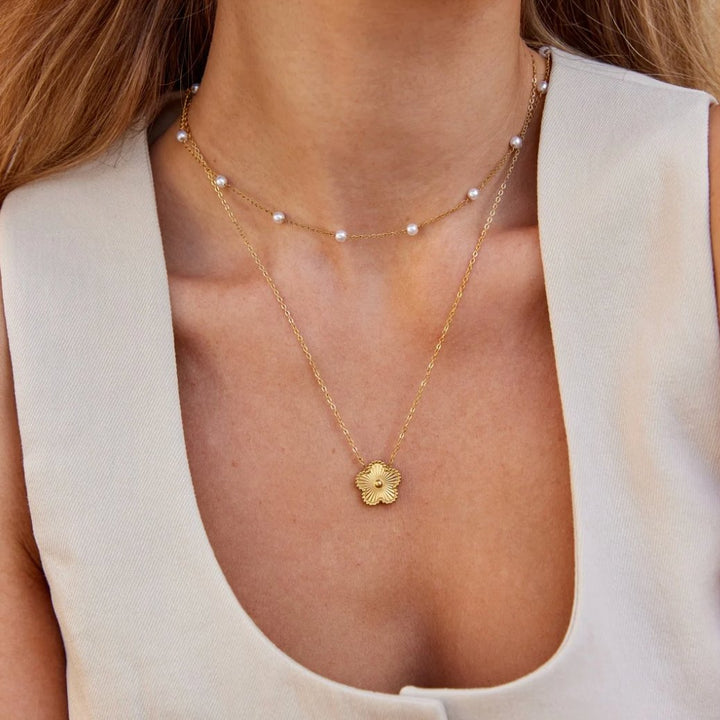 Timeless Pearl Gold Necklace