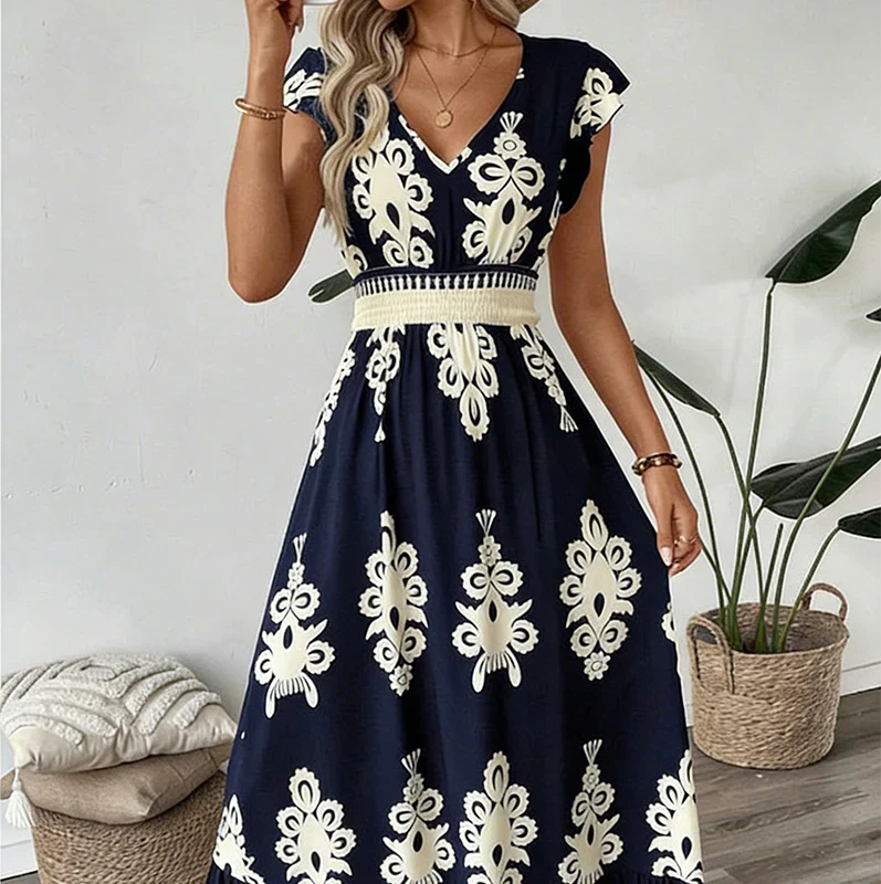 Canda | Flattering Elegant Maxi Dress